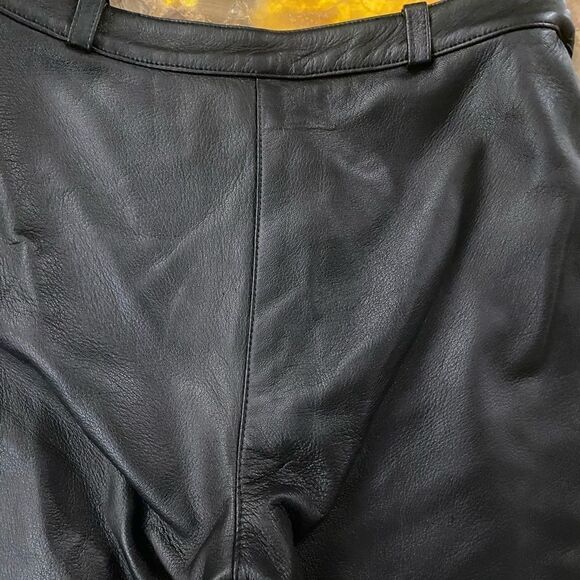 Hannah 100% leather bike shorts, size 6 - Picture 5 of 7